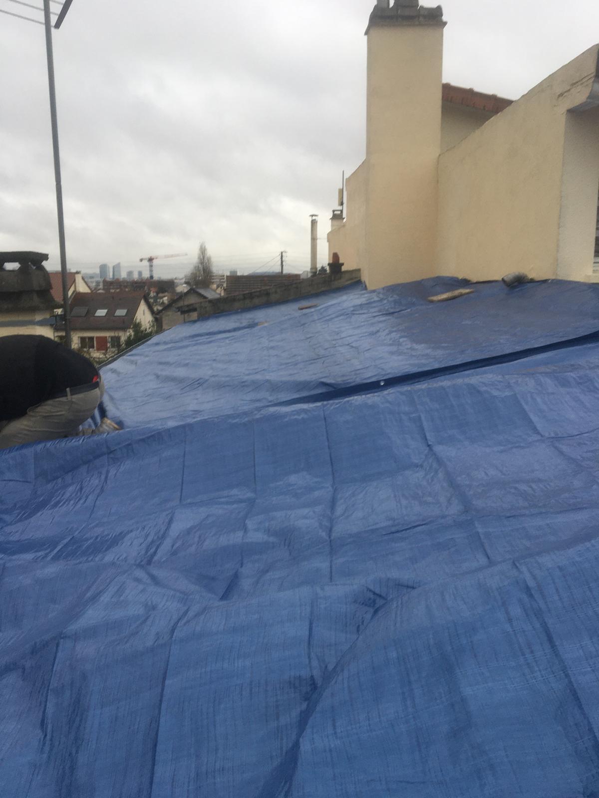 Travaux d’étanchéité de toiture à Bezons (95870) réalisés par RV Couvreur Val-d’Oise (95)